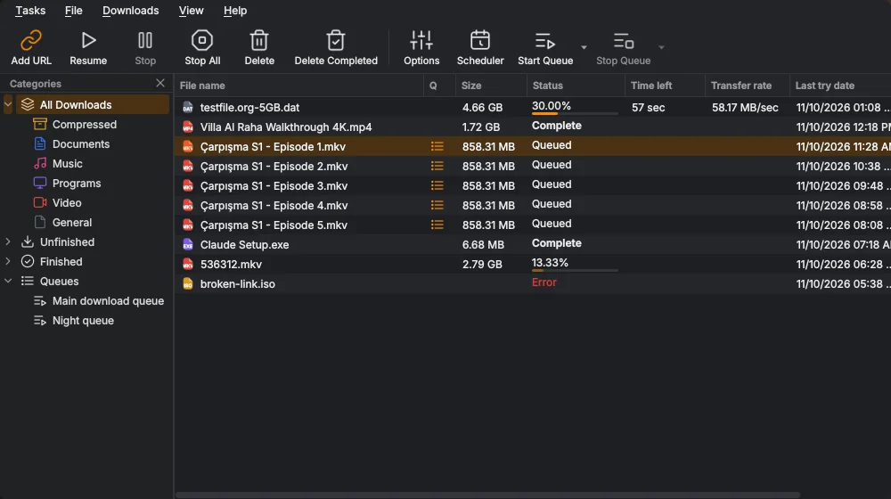 Main window with categories, queues and live downloads